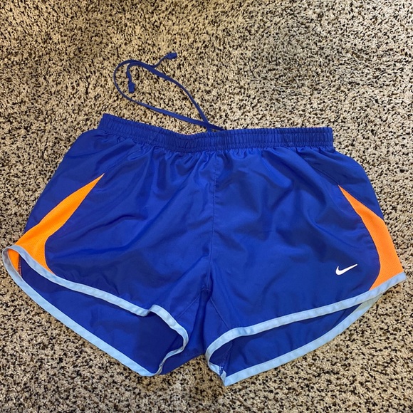 Nike Shorts - Picture 1 of 3